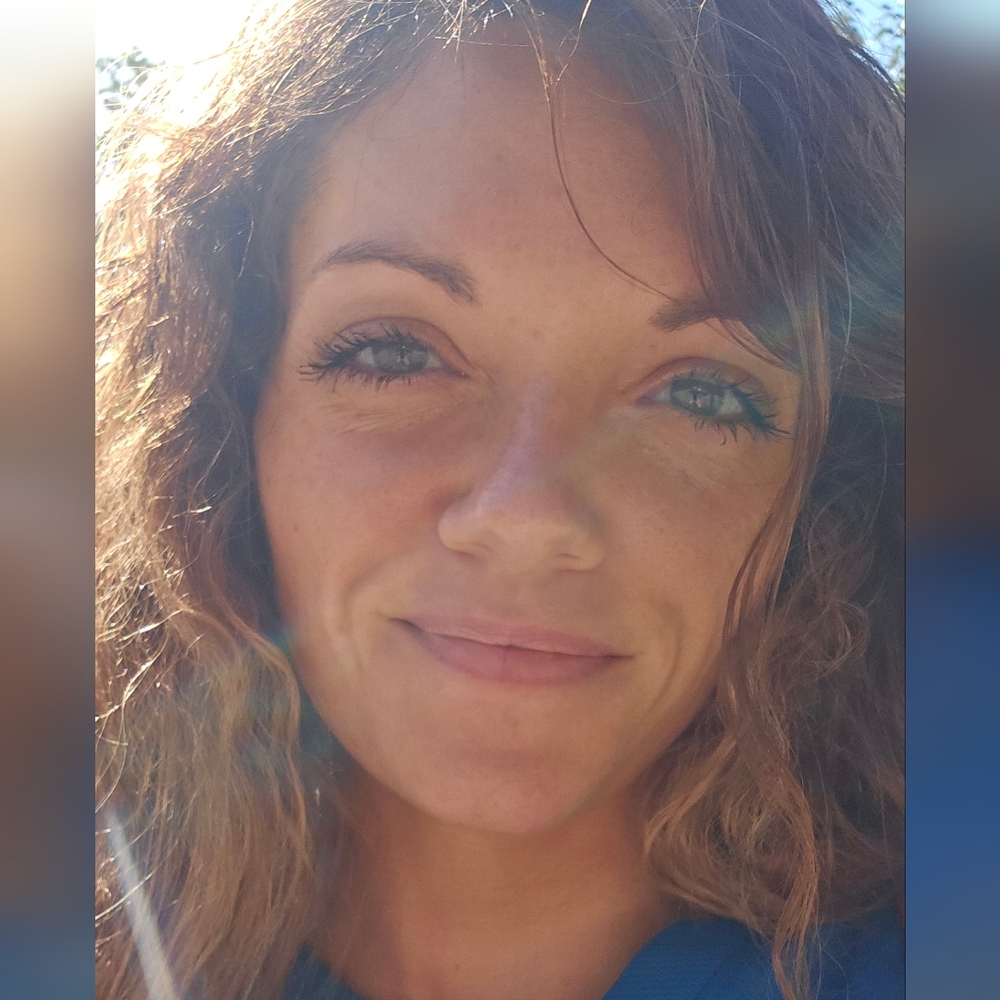 Is It Easy To Sell Clothes Online? Never Been A Seller Before